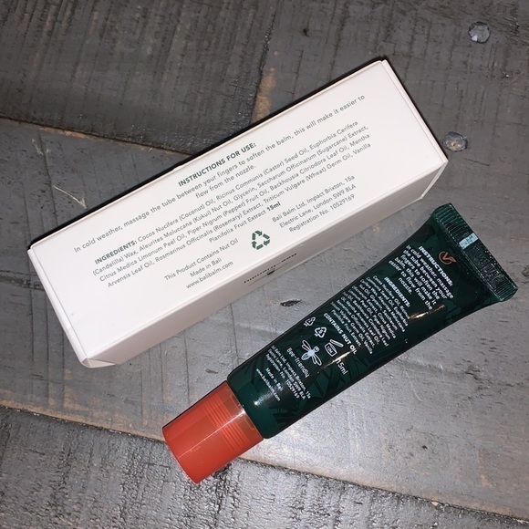 Bali Balm lemon & black pepper lip balm- NEW in box - Picture 2 of 2